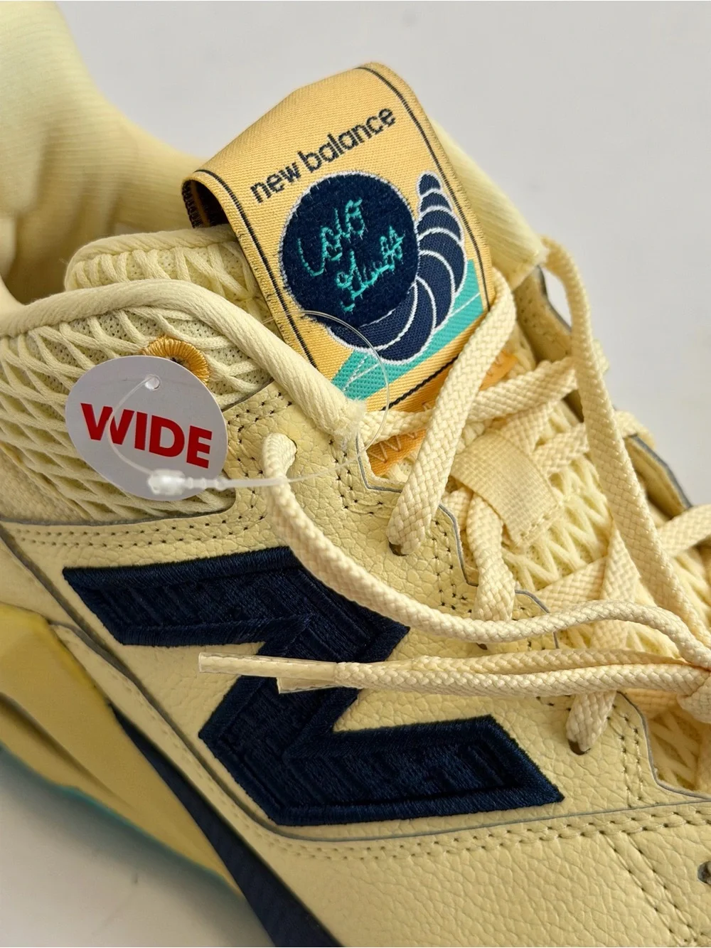 💠 NWT New Balance Coco CG2 Tennis Shoes Yellow Navy Size 8.5W Wide